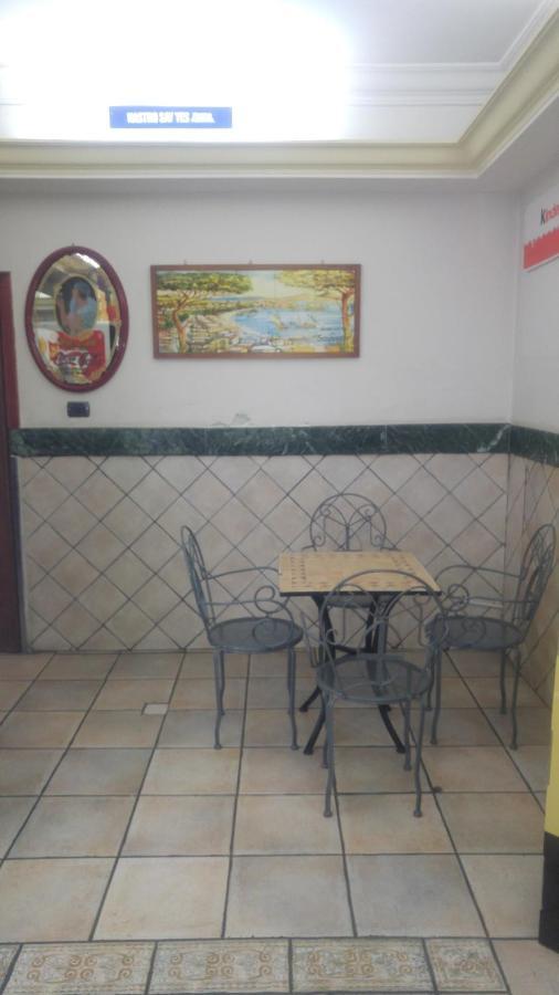 Duomo 89 Acomodação com café da manhã Nápoles Exterior foto